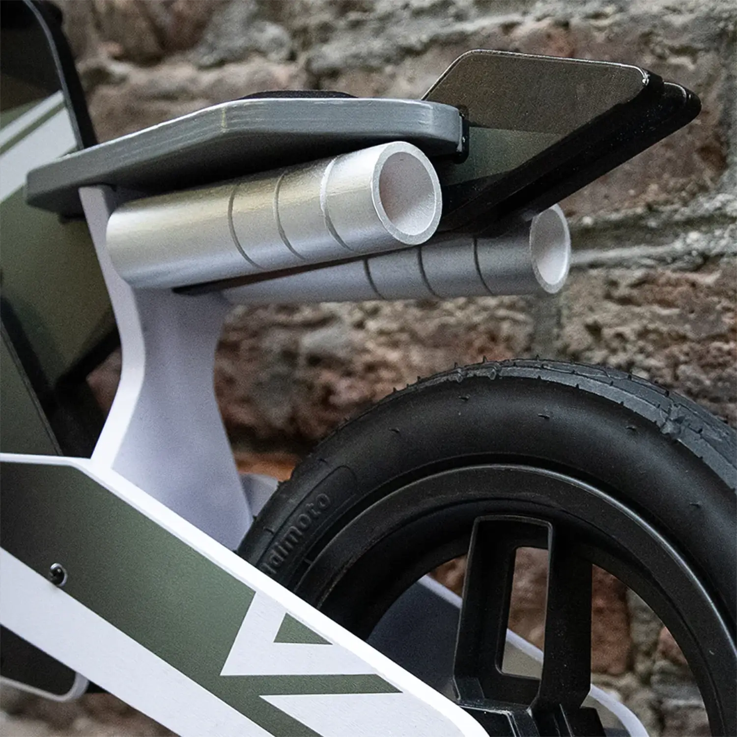 Kiddimoto Triumph Daytona 765 Balance Bike - Image 5